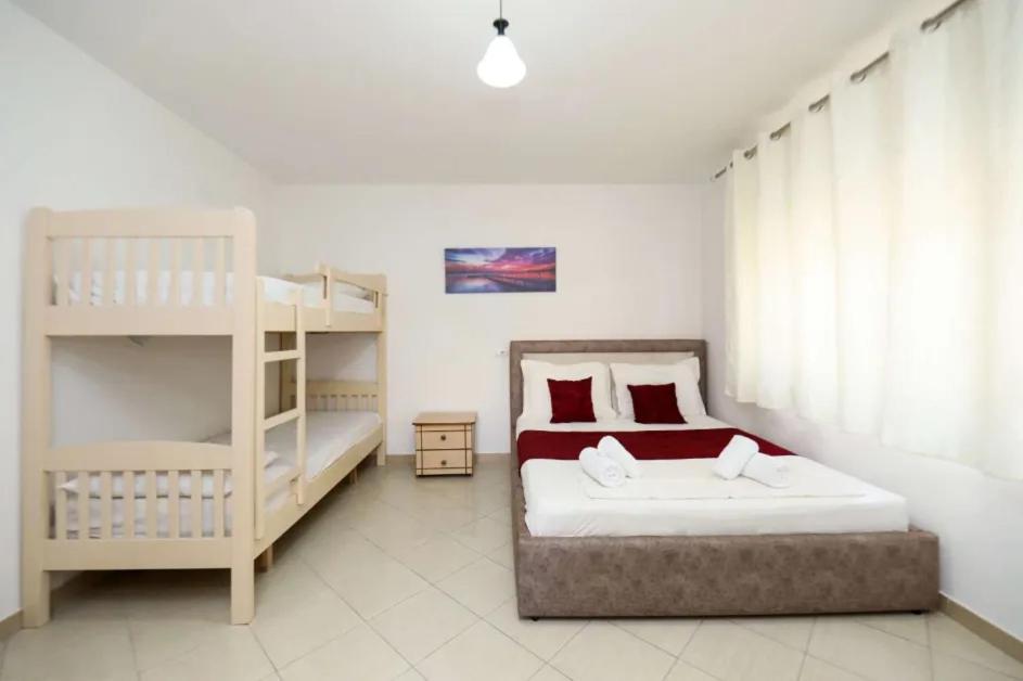 Vila Agolli วญอเรอ ภายนอก รูปภาพ